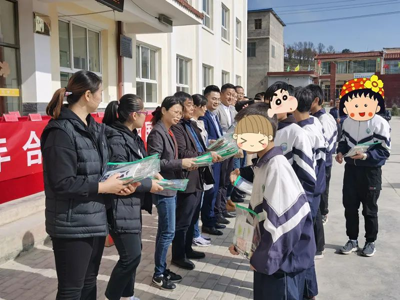 维多利亚老品牌爱心助学4.png